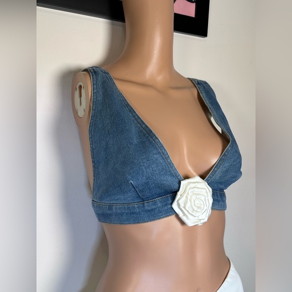 New Lovers and Friends Hana Top in Medium Blue Wash crop denim bra tank - Picture 5 of 9